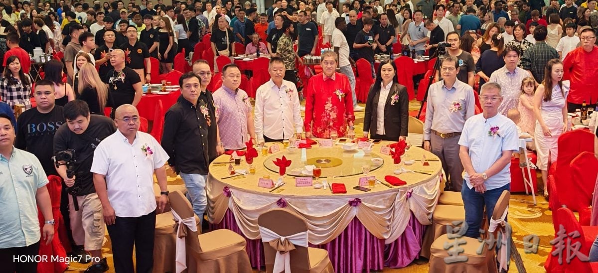 东:已签发:彭亨华团联合会会长丹斯里吴明璋认为,大马经济前景乐观,在政府积极应对全球贸易挑战,政治稳定的加持下,今年第四季有望达到强劲增长