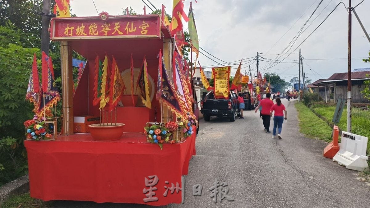 阔别10年 打坡能宁天仙宫盛大举行神明巡境 森甲柔逾千人参与