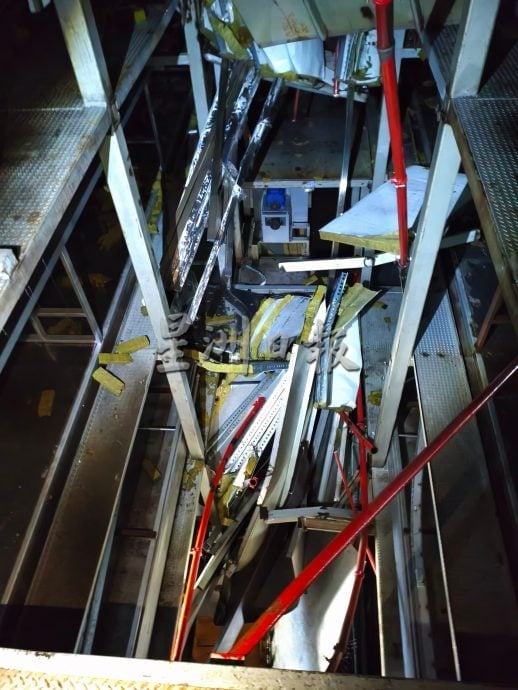 工厂货架倒塌 1人死 5获救