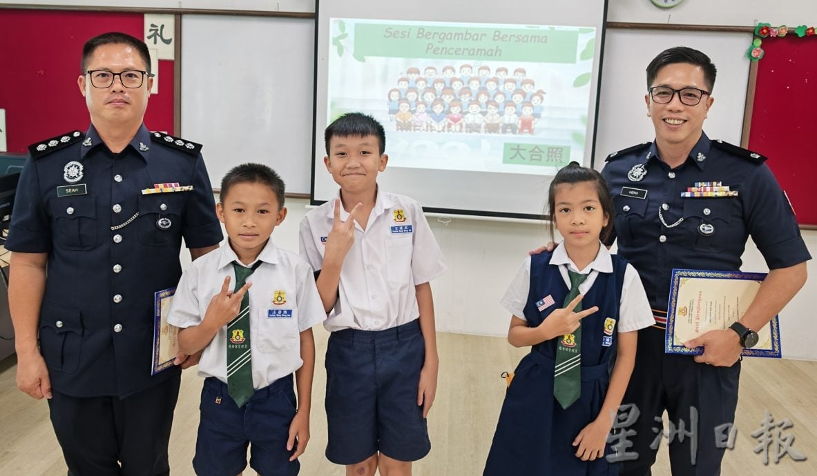  提高醒觉 鼓励参警 华裔警官华校“巡讲”
