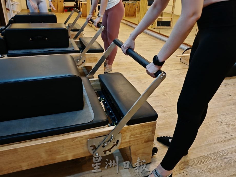 (古城第二版主文)《你动摇了吗》普拉提名人效应,成为许多人塑身选择