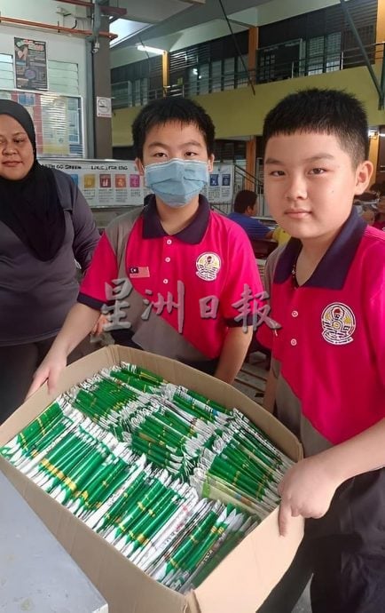 绿量 | 全村家长配合学生养成习惯 毓英小学收饮料盒之冠