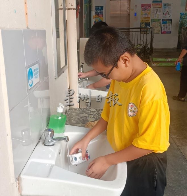 绿量 | 全村家长配合学生养成习惯 毓英小学收饮料盒之冠