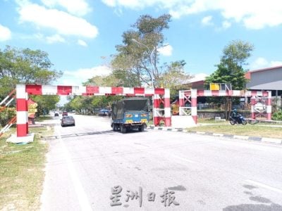 武吉玛哥打城往返汝来3 | 限高杆仅供轻型车使用   重型车“请走开”