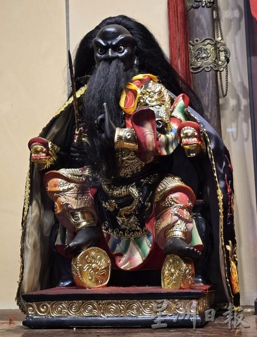 （古城第3版主文）《庙堂之旅》聚善堂红面娘娘威神加持，大人小孩的守护神