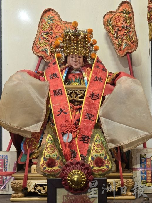 （古城第3版主文）《庙堂之旅》聚善堂红面娘娘威神加持，大人小孩的守护神