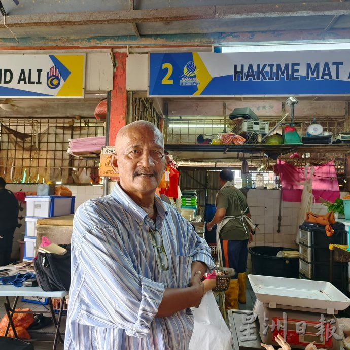 东:文德甲巴刹鸡档提升工程完成启用后 禁在巴刹宰鸡 鸡贩措手不及