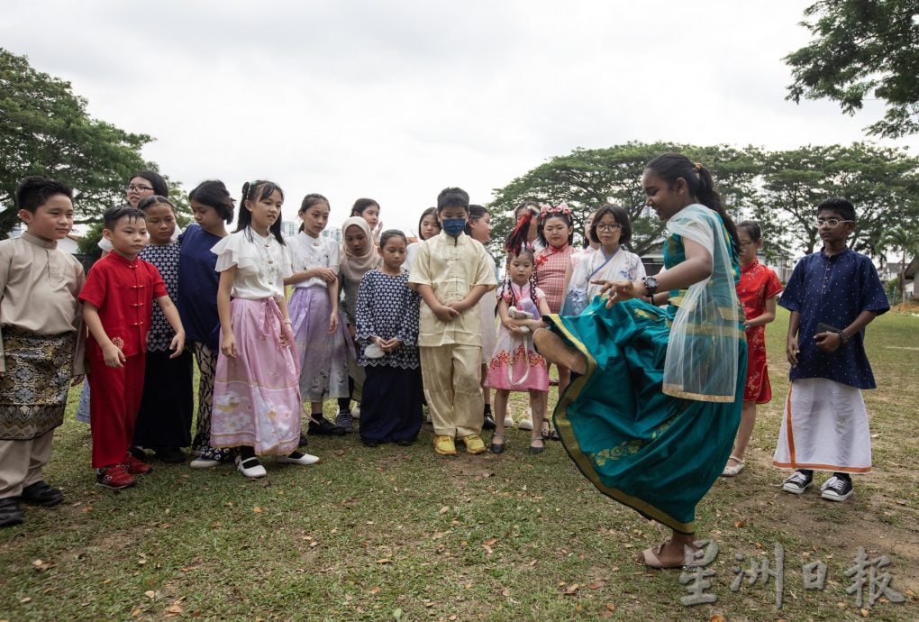 （21/7见报）星角摄／传统童玩游戏