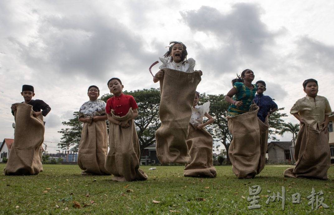 （21/7见报）星角摄／传统童玩游戏