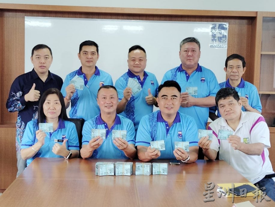 （19日刊）（下版时请签网）柔：本报活动：星洲嘉年华 真光华育义卖会开放售卖固本 