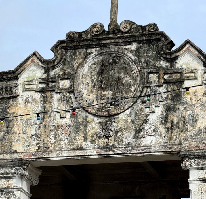《用眼睛去旅游》：新路与“小印度”