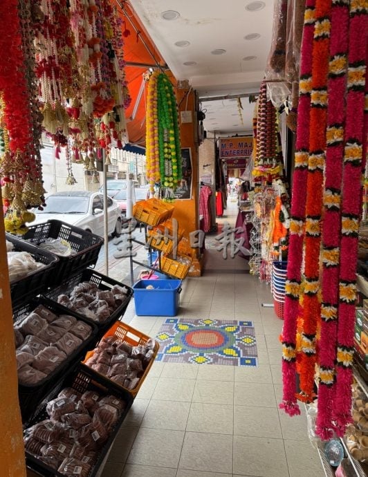 《用眼睛去旅游》：新路与“小印度”