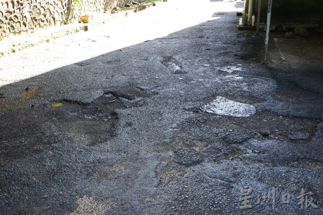 佳丽岭公寓铺路工程启动惹混乱 议员致歉促居民耐心配合