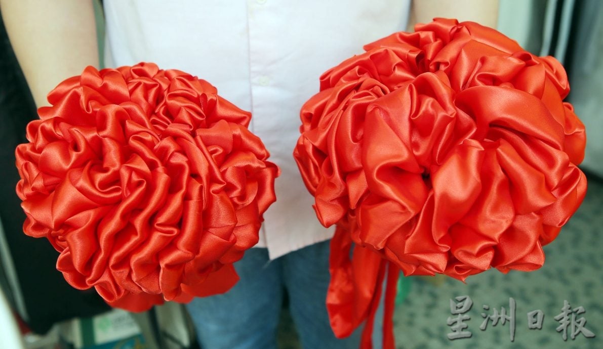 大霹雳封底主文/【人生•喜】| 吉日迎亲展传统礼俗 华丽裙褂藏巧思