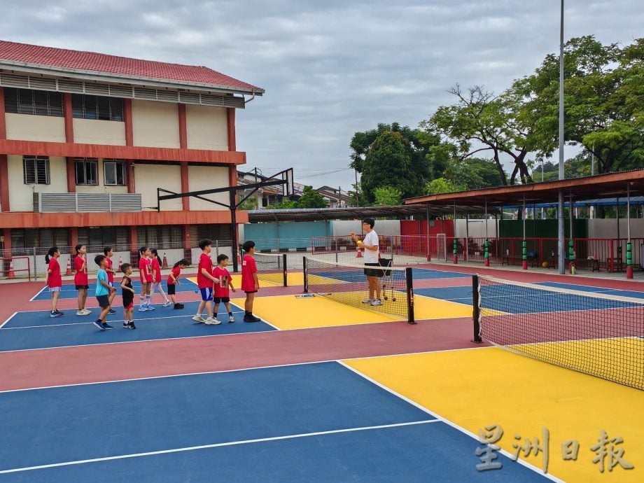 (20/7见报)封底/全视角/匹克球从校园萌芽到走向国际赛场