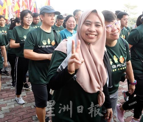 我们/蔬食路跑见证各族和谐