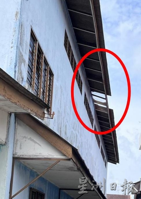 (古城第四版主文)乌绒巴西多元化礼堂屋顶及天花板破损