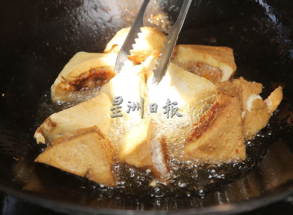 【私房好菜】炒面条 菜粄 酿豆腐 冷水河蔡武妹河婆滋味