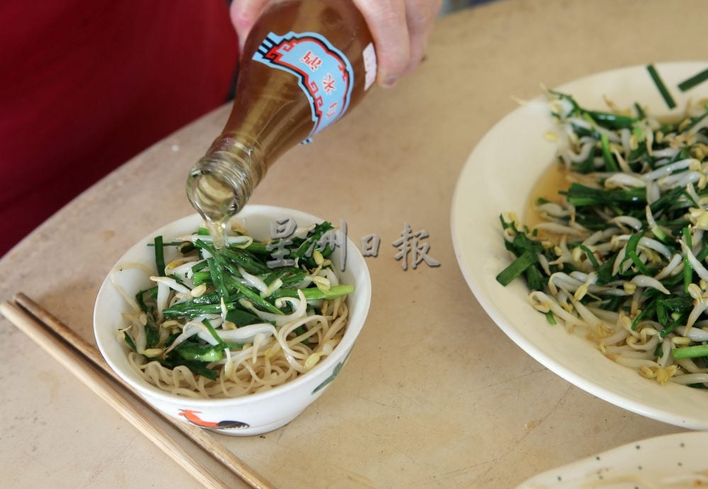 【私房好菜】炒面条 菜粄 酿豆腐 冷水河蔡武妹河婆滋味
