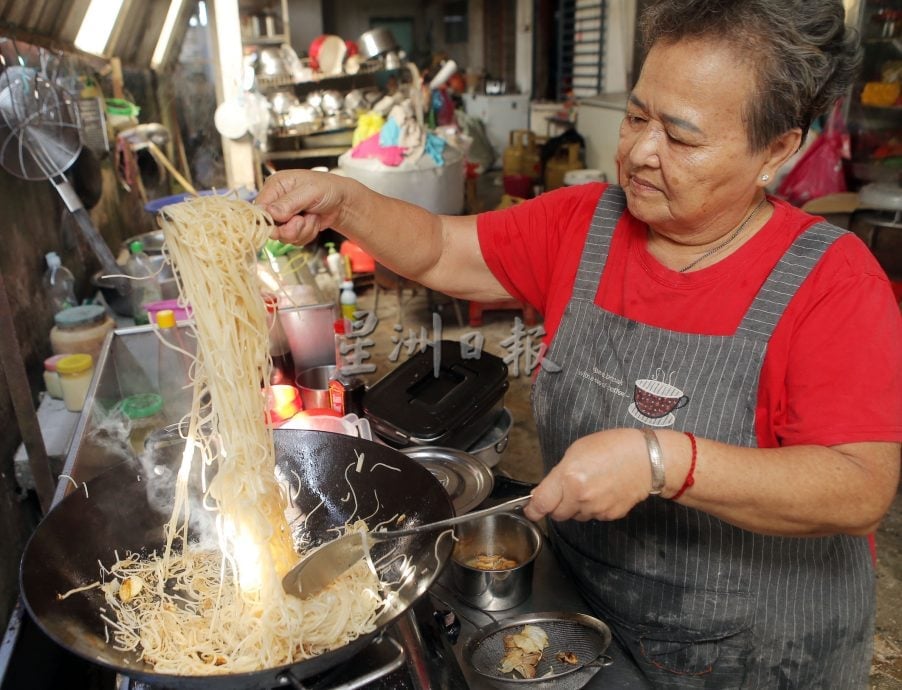 【私房好菜】炒面条 菜粄 酿豆腐 冷水河蔡武妹河婆滋味