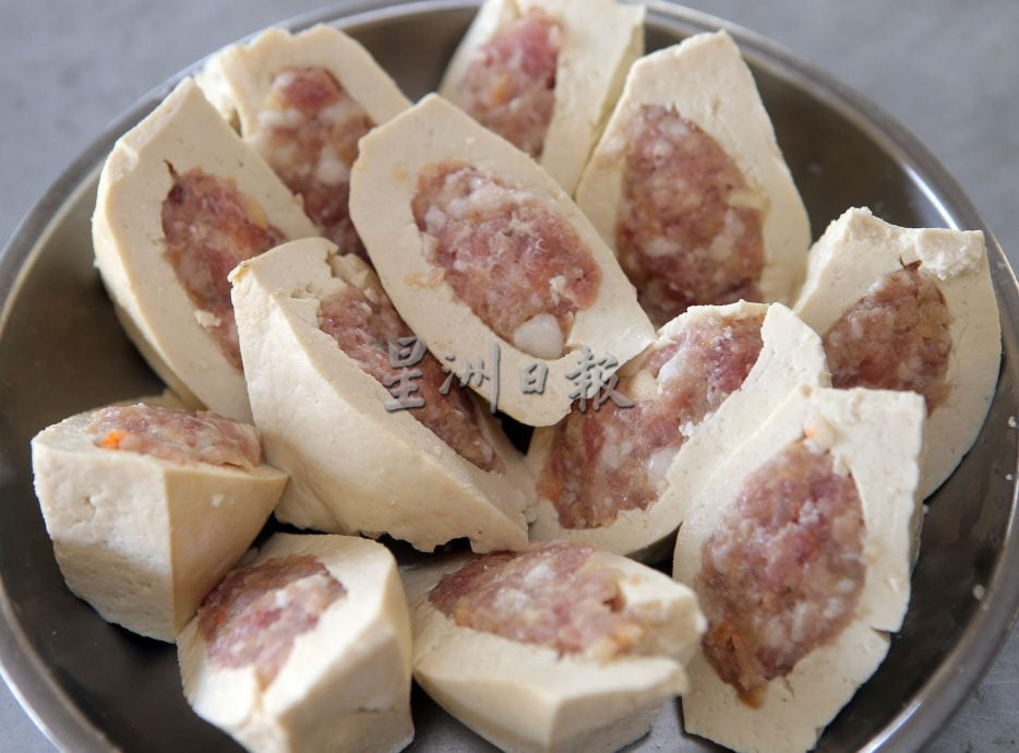 【私房好菜】炒面条 菜粄 酿豆腐 冷水河蔡武妹河婆滋味