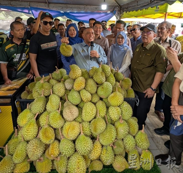 司南马榴梿盛会  每个猫山王只售RM5