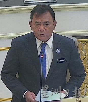 (古城版)甲州议会─甲州教育信托基金89万1855名学子受惠