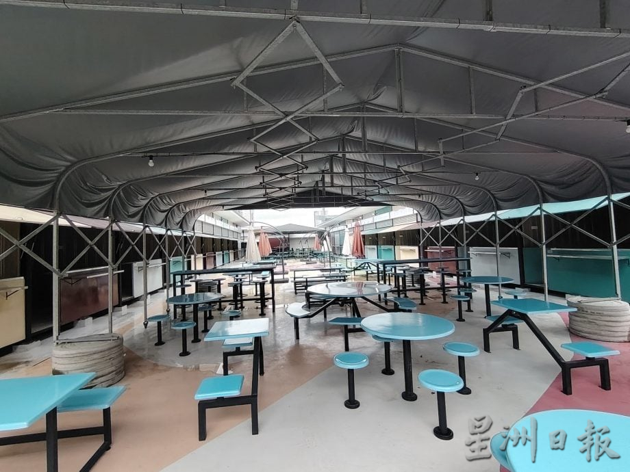 大都会（副文）/现代化风格旺沙马朱凌晨新市集大楼落成  500个摊贩迁新居  