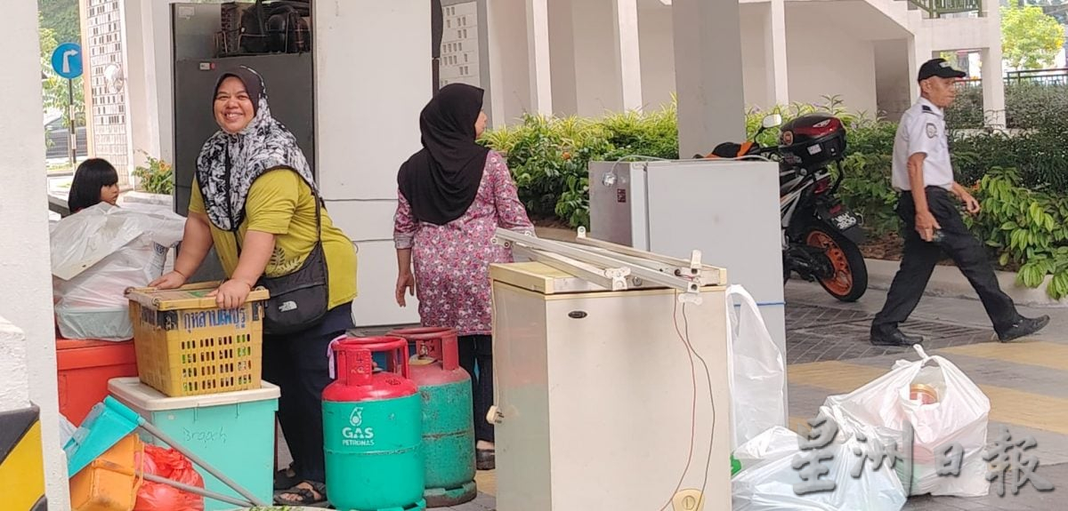 大都会（副文）/现代化风格旺沙马朱凌晨新市集大楼落成  500个摊贩迁新居  