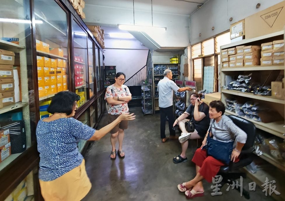 老店寻踪︱昔日洋货“潮店” 今成遗产追忆