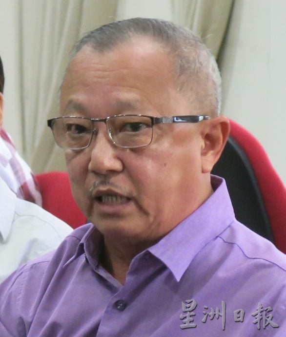 后廊第一花园夜市小贩投诉新规划要求保持原有摊位