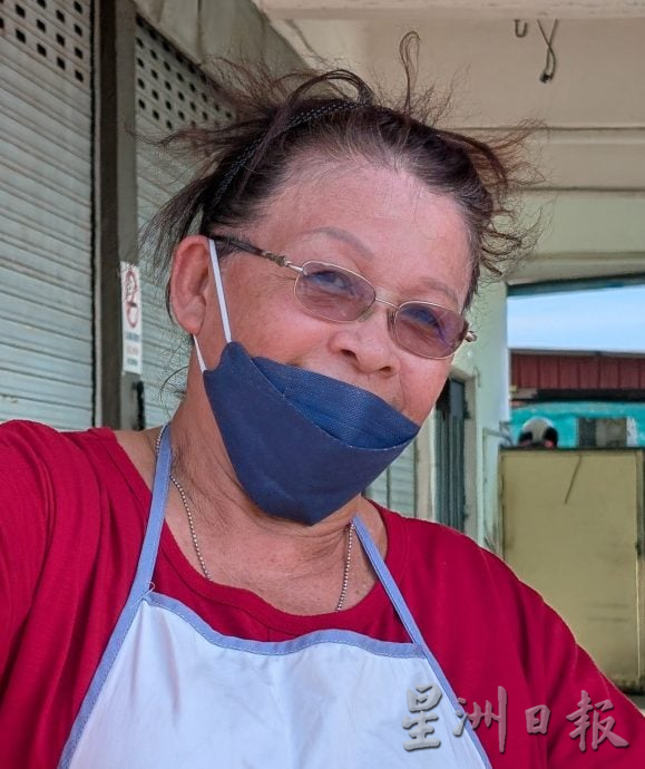 后廊第一花园夜市小贩投诉新规划要求保持原有摊位