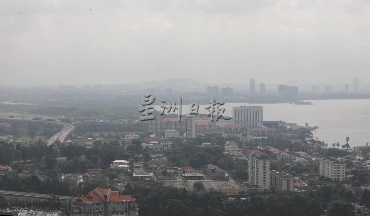 已签发 全国：跨境雾霾虽未临柔佛 新山遥望狮城能见度下降