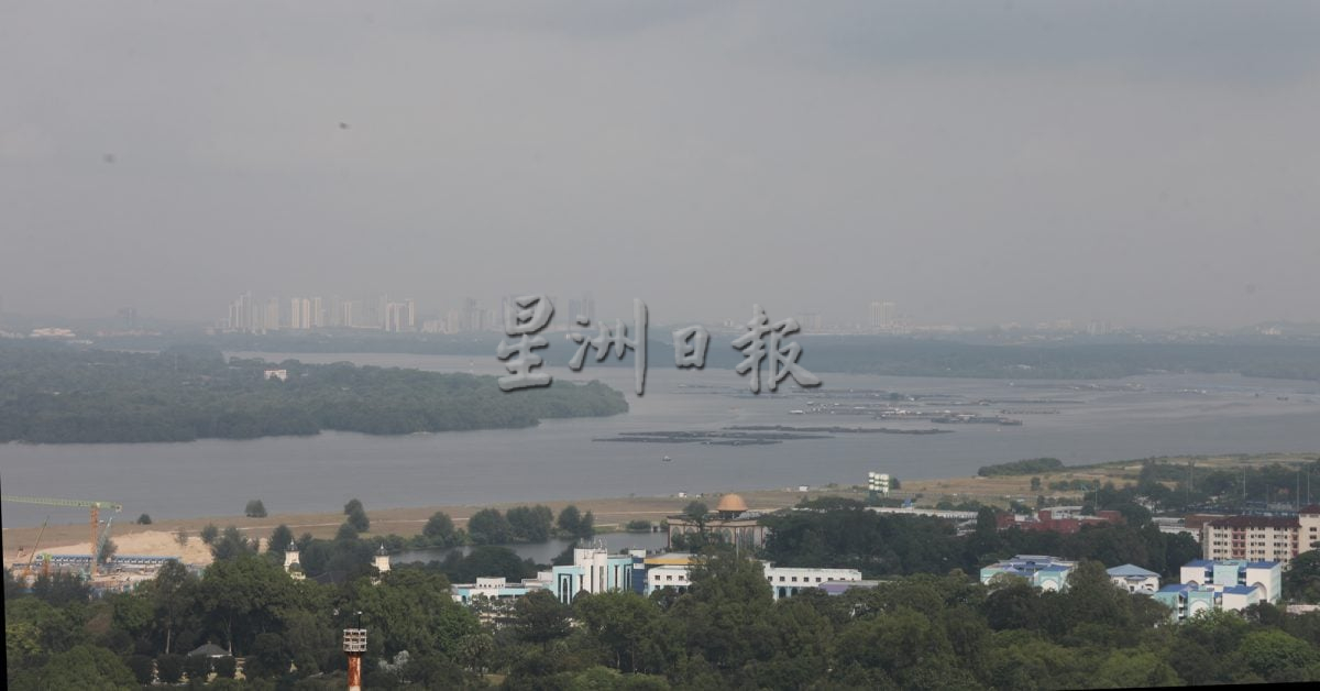 已签发 全国：跨境雾霾虽未临柔佛 新山遥望狮城能见度下降