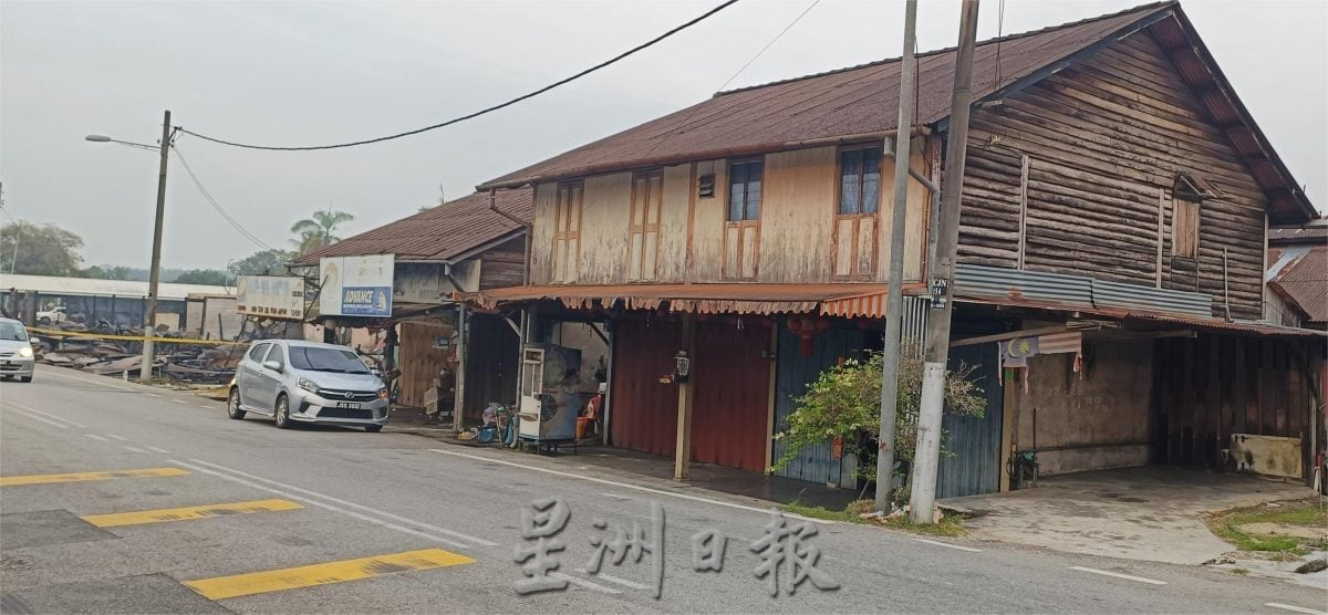 （古城第二版主文）新邦木阁大火，灾难中显现人性光辉