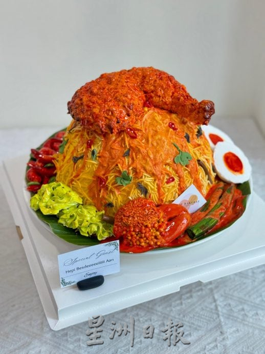 【暖势力】|“手残女子”蜕变翻糖蛋糕师  方嘉淇甜点填补人生裂缝