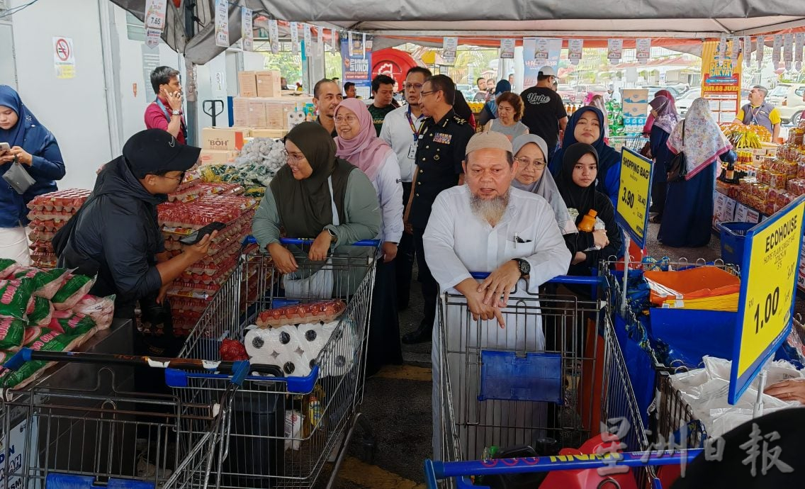 （大北马）傅芝雅：添购津贴汽油必须出示大马卡。