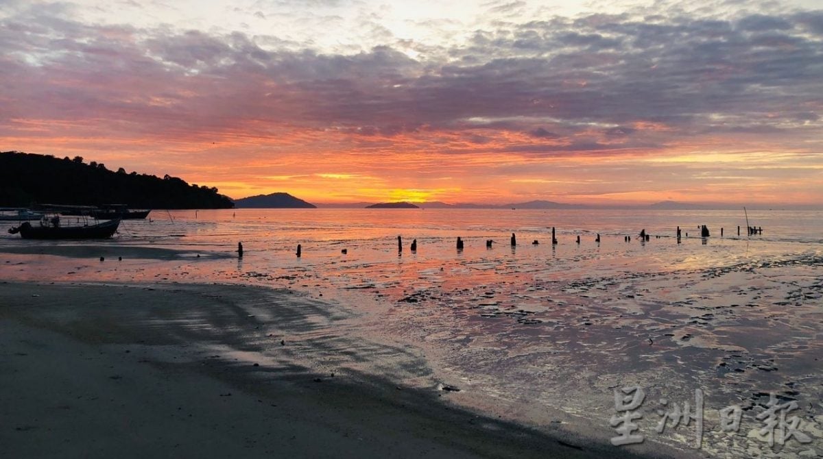 (25/7见报) 半岛心旅行 - 去一趟没有湖的“美湖” 