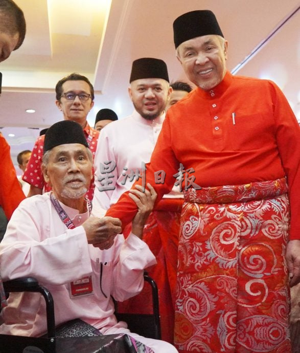 尽快与安华会面商纳吉居家服刑,阿末扎希:确保遵循司法途径落实特赦附录