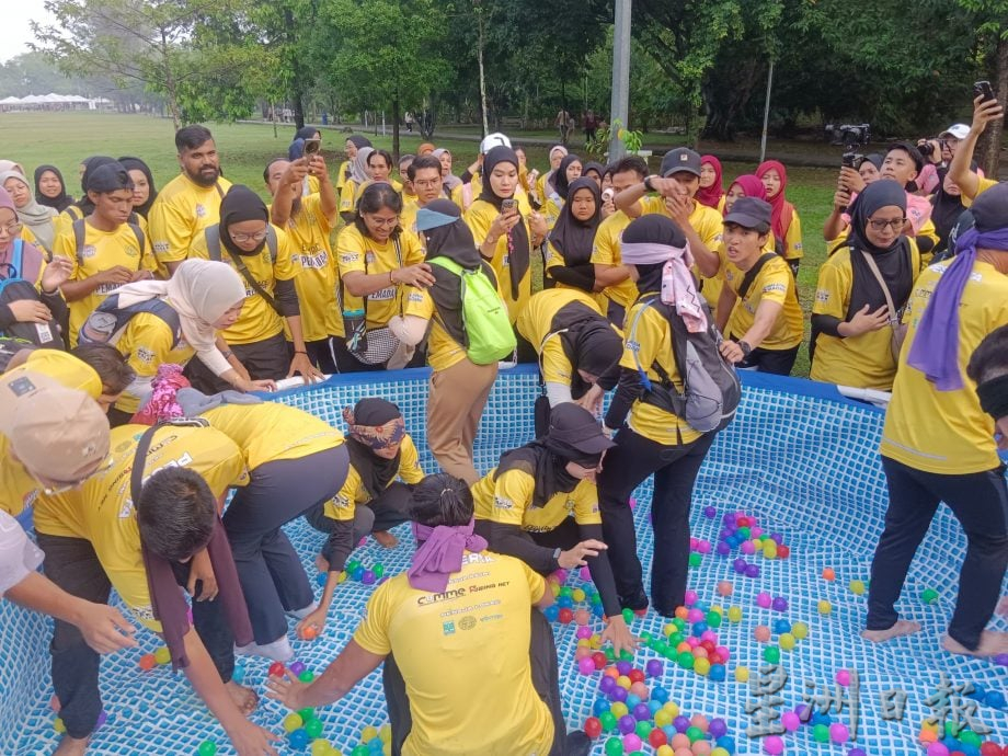 霹防止滥用毒品协会趣味跑 1200人参与展活力