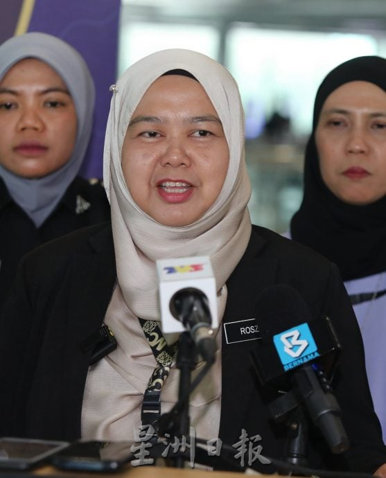 （已签发）全国：涉里应外合操纵代飞护照  2关卡执法人员被扣查