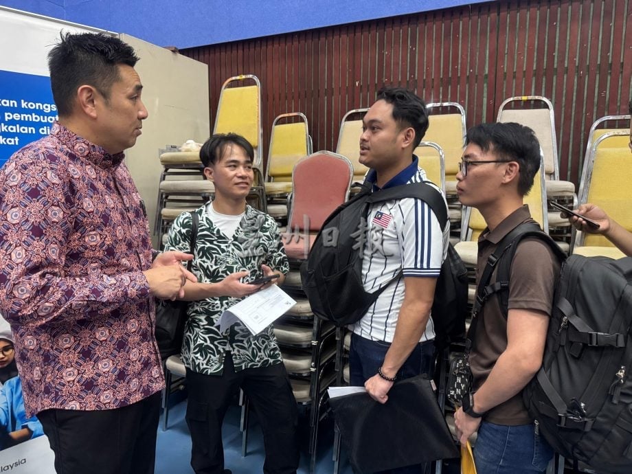 2025就业嘉年华@爪夷 方美铼:搭建求职者与企业的桥梁