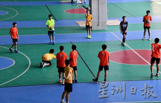 【排球少年，加油！／02】天才需要打磨，更需要资源！发展排球难在哪里？资金资源到位吗？