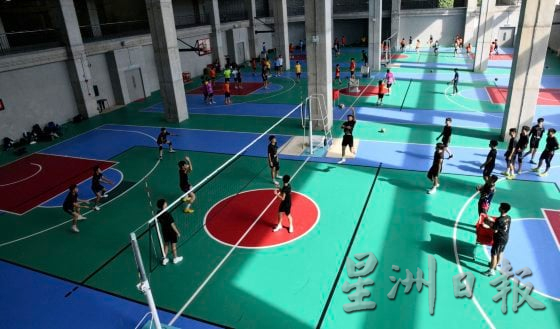 【排球少年,加油!/03】寻找好苗子!从学校扎根,从基层培养,他们面临什么难关与挑战?