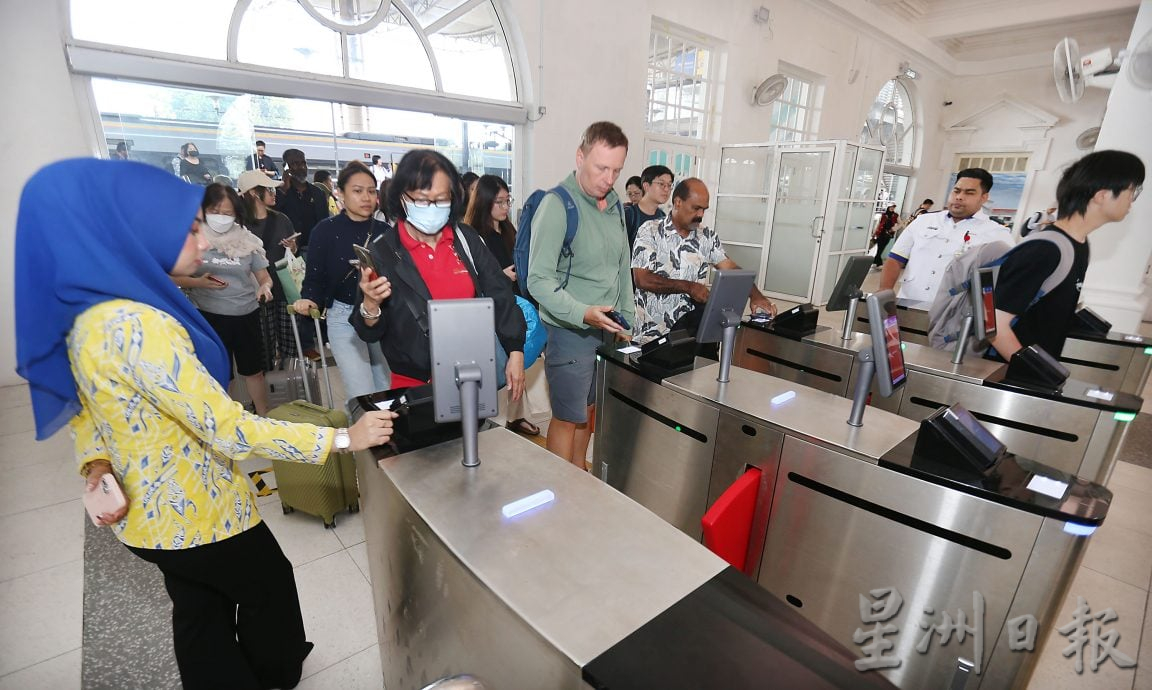 罗思义：促探讨通勤列车路线 要缩短往返怡隆ETS时间