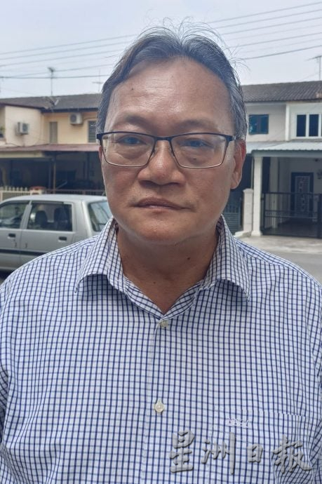 (古城第三版主文)玛琳阿峇迪花园草场的环保站沦为垃圾站