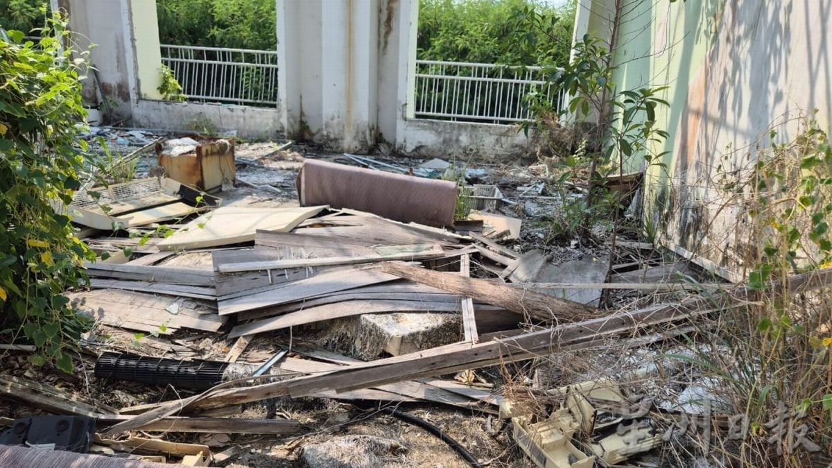 (古城第二版主文)The Jetty沦为“鬼城”