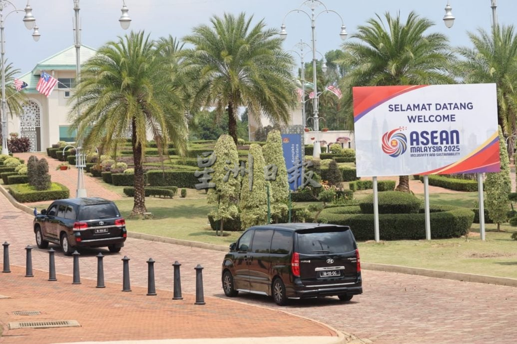 图集|泰柬边境冲突|泰柬领导人大马会谈  各方代表抵达布城首相官邸