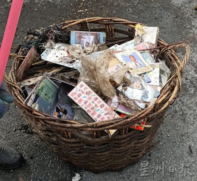 滋生蚊虫老鼠异味弥漫 兵如港一住宅清出18吨杂物