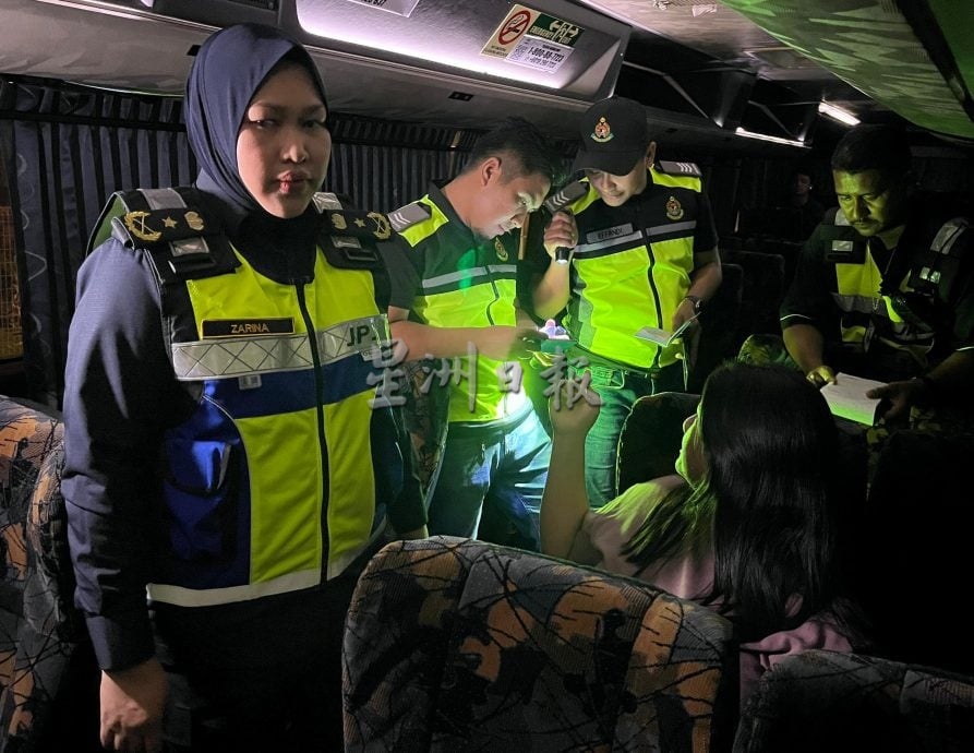 西蒂扎丽娜：强制系安全带措施实施至今，仍有巴士司机疏于提醒，不少乘客未能遵守规定